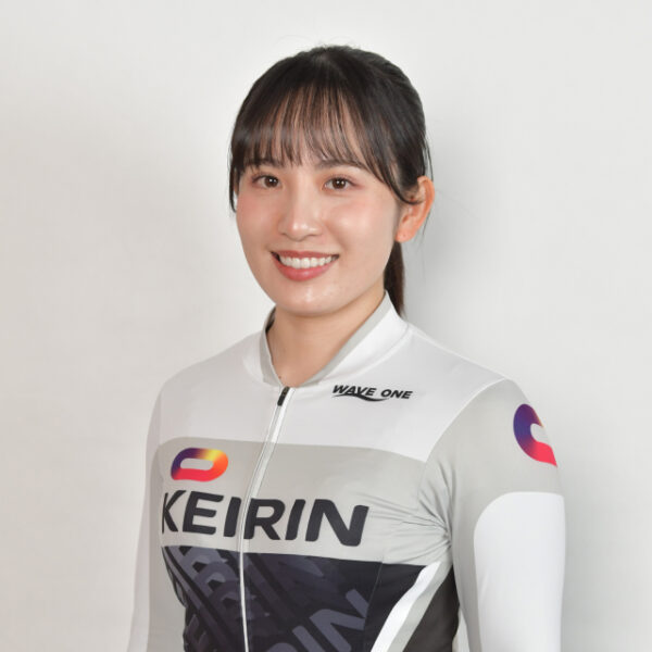 成海綾香,なるみあやか,競輪,競輪投資,競輪予想サイト,競輪予想,競輪投資家,稼ぐ,稼げる,チャリ,詐欺,インフルエンサー,悪徳,悪質,口コミ,彼氏,噂,旦那