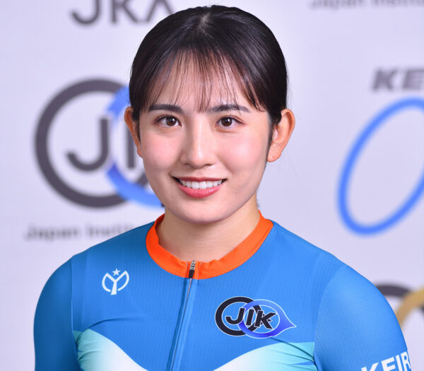 成海綾香,なるみあやか,競輪,競輪投資,競輪予想サイト,競輪予想,競輪投資家,稼ぐ,稼げる,チャリ,詐欺,インフルエンサー,悪徳,悪質,口コミ,彼氏,噂,旦那