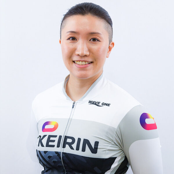 浦部郁里,うらべかおり,競輪,競輪投資,競輪予想サイト,競輪予想,競輪投資家,稼ぐ,稼げる,チャリ,詐欺,インフルエンサー,悪徳,悪質,口コミ,彼氏,噂,旦那