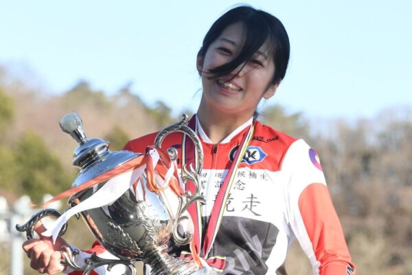 松井優佳,まついゆうか,競輪,競輪投資,競輪予想サイト,競輪予想,競輪投資家,稼ぐ,稼げる,チャリ,詐欺,インフルエンサー,悪徳,悪質,口コミ,彼氏,噂,旦那