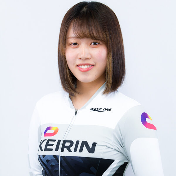 渡邉栞奈,わたなべかんな,,競輪,競輪投資,競輪予想サイト,競輪予想,競輪投資家,稼ぐ,稼げる,チャリ,詐欺,インフルエンサー,悪徳,悪質,口コミ,彼氏,噂,旦那