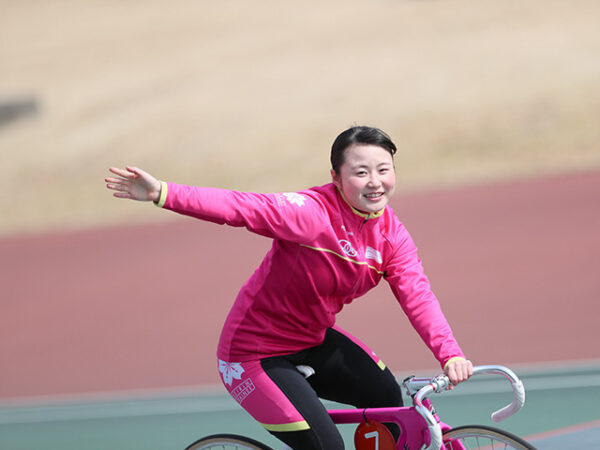 太田瑛美,おおたえみ,,競輪,競輪投資,競輪予想サイト,競輪予想,競輪投資家,稼ぐ,稼げる,チャリ,詐欺,インフルエンサー,悪徳,悪質,口コミ,彼氏,噂,旦那