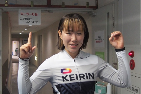 吉村早耶香,よしむらさやか,,,競輪,競輪投資,競輪予想サイト,競輪予想,競輪投資家,稼ぐ,稼げる,チャリ,詐欺,インフルエンサー,悪徳,悪質,口コミ,彼氏,噂,旦那