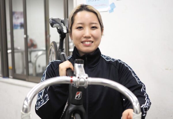 松本詩乃,まつもとしの,,,競輪,競輪投資,競輪予想サイト,競輪予想,競輪投資家,稼ぐ,稼げる,チャリ,詐欺,インフルエンサー,悪徳,悪質,口コミ,彼氏,噂,旦那