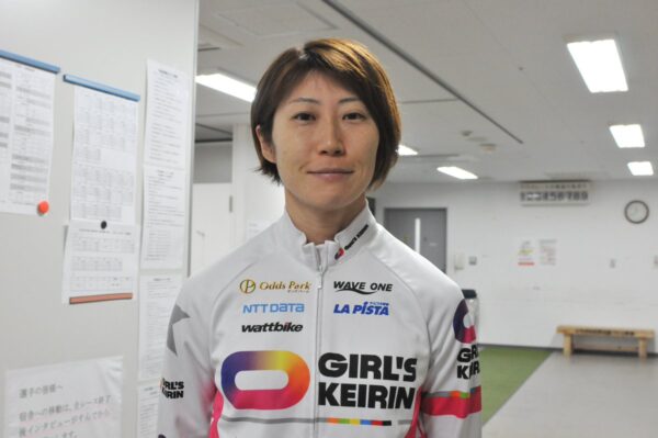 佐藤友香,さとうゆか,,競輪,競輪投資,競輪予想サイト,競輪予想,競輪投資家,稼ぐ,稼げる,チャリ,詐欺,インフルエンサー,悪徳,悪質,口コミ,彼氏,噂,旦那