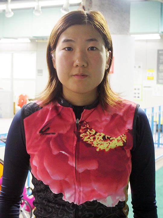 田中月菜,たなかるな,,競輪,競輪投資,競輪予想サイト,競輪予想,競輪投資家,稼ぐ,稼げる,チャリ,詐欺,インフルエンサー,悪徳,悪質,口コミ,彼氏,噂,旦那