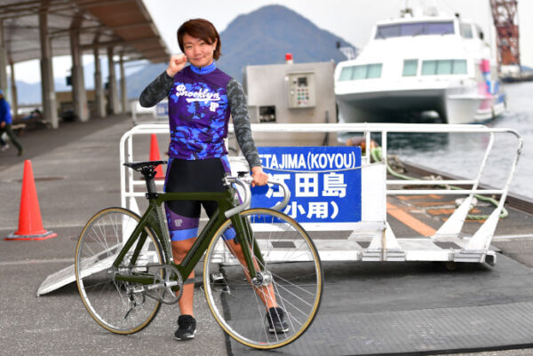 吉岡詩織,よしおかしおり,,,競輪,競輪投資,競輪予想サイト,競輪予想,競輪投資家,稼ぐ,稼げる,チャリ,詐欺,インフルエンサー,悪徳,悪質,口コミ,彼氏,噂,旦那